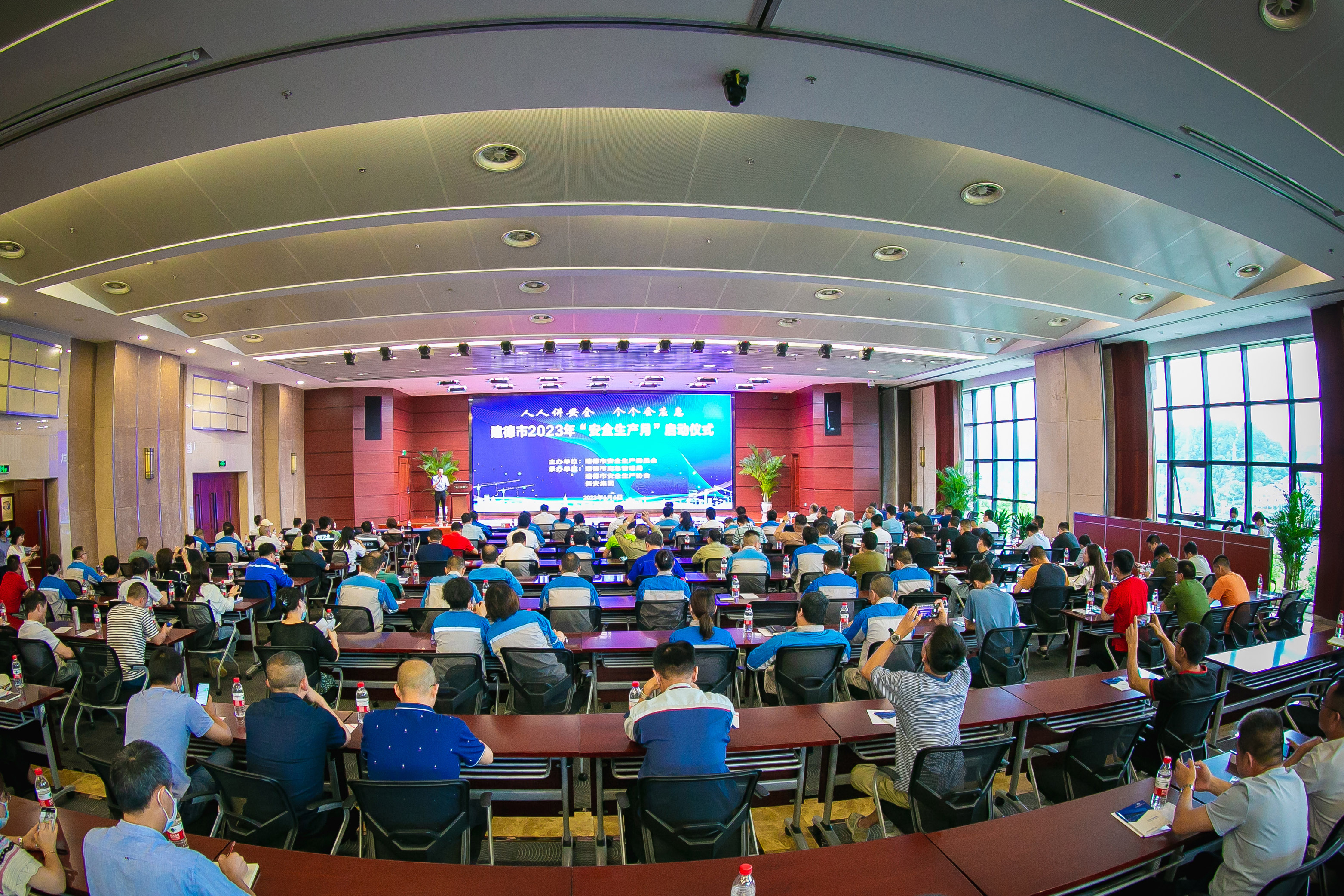 1686187097337884w4He.jpg 1686187097337884w4He.jpg