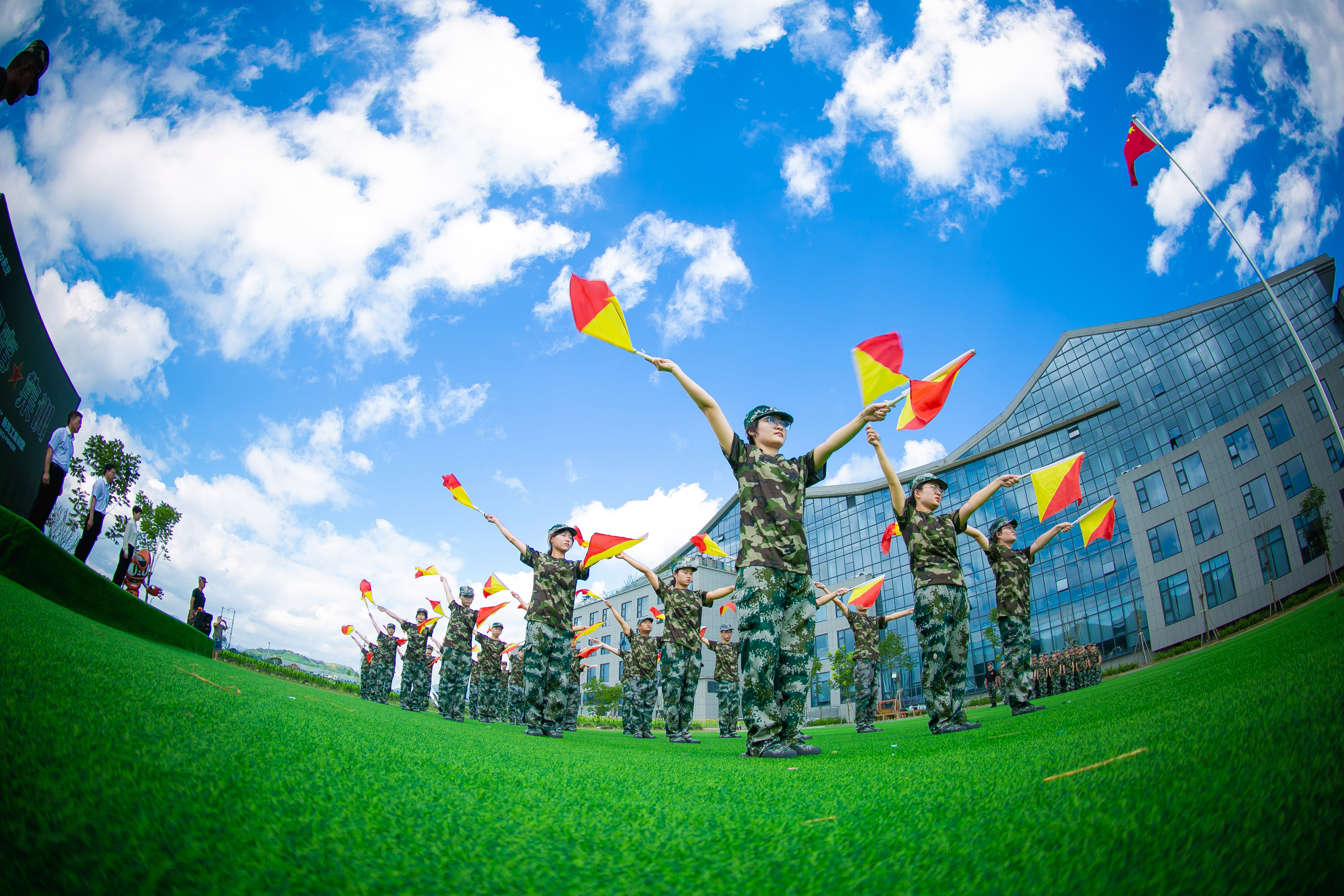 1690269645302700Gh2C.jpg 1690269645302700Gh2C.jpg