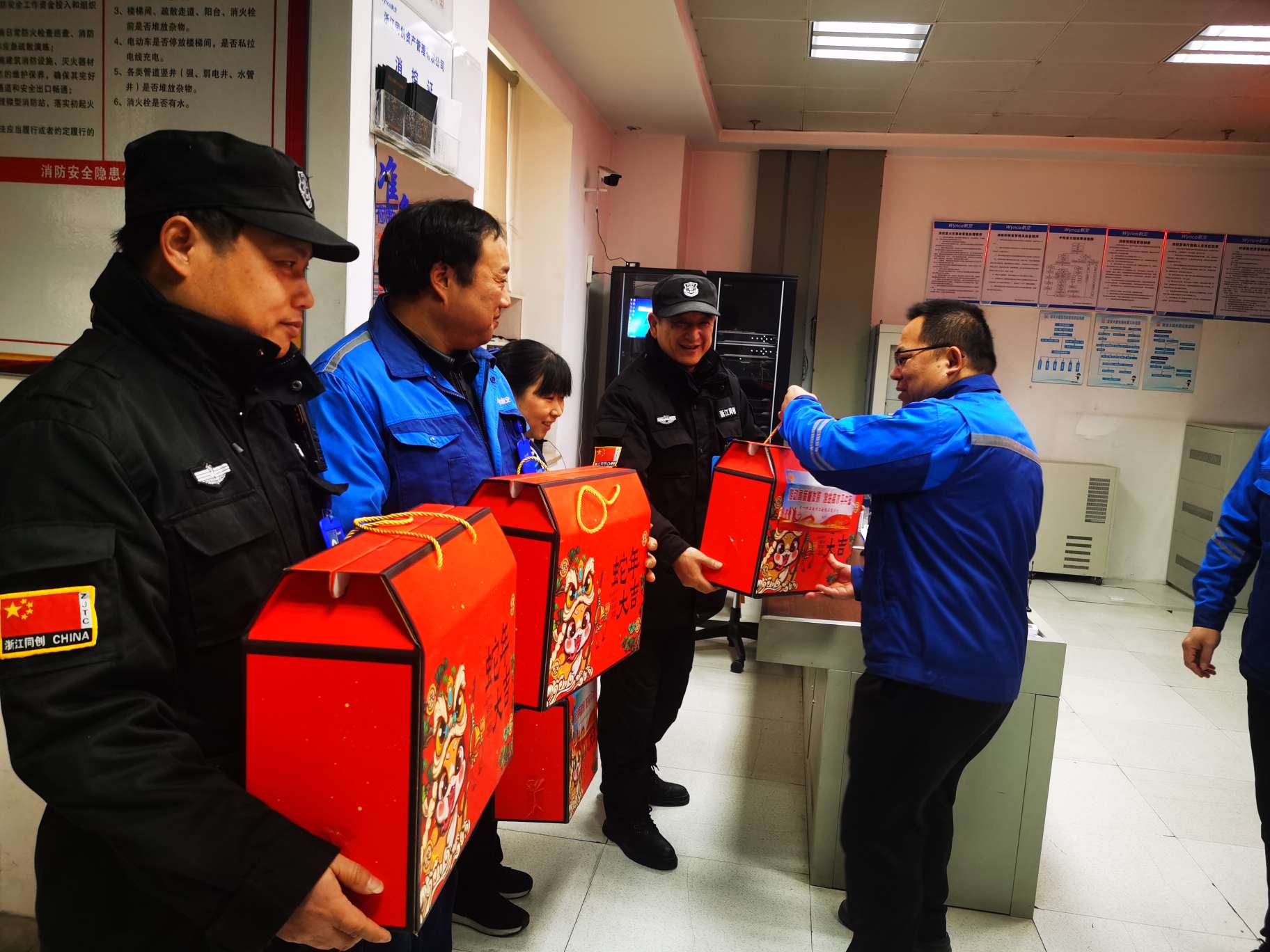 17393421576159194auc.jpg 17393421576159194auc.jpg